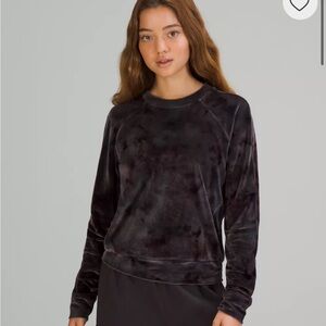 Lululemon Velour Warm Down Crew Size 6 Black Tie Dye Soft Cozy Sweater velvet